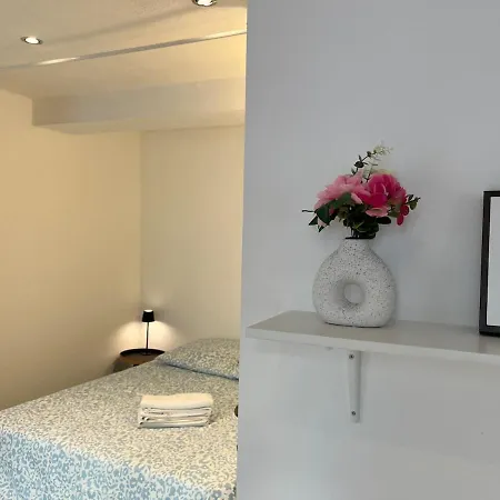 Zen Center 아파트